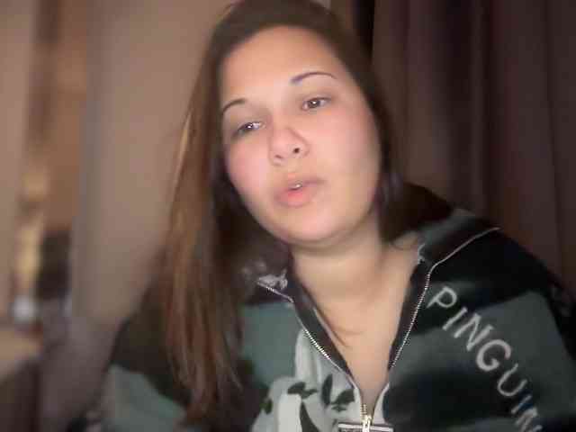 Minettesexy24 webcam