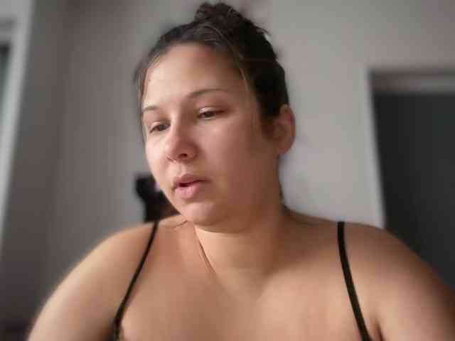 Minettesexy24 webcam