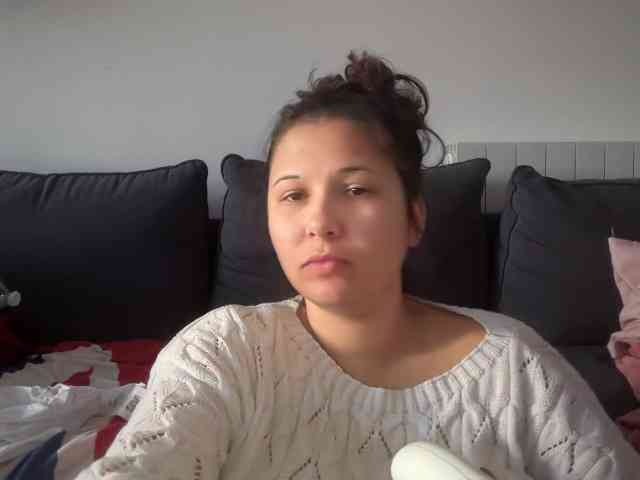 Minettesexy24 webcam