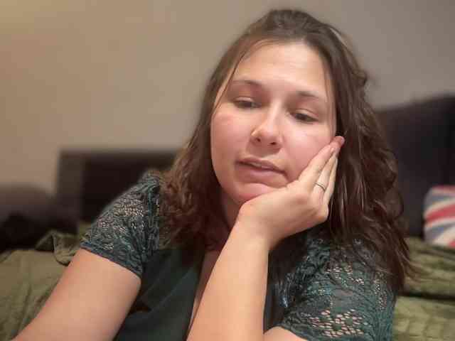 Minettesexy24 webcam