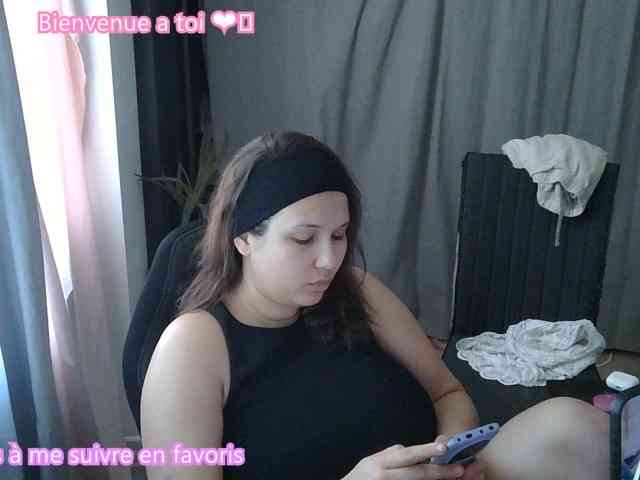 Minettesexy24 webcam