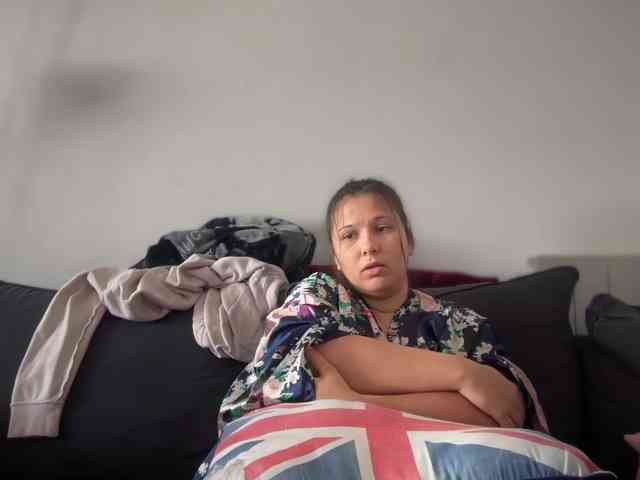 Minettesexy24 webcam