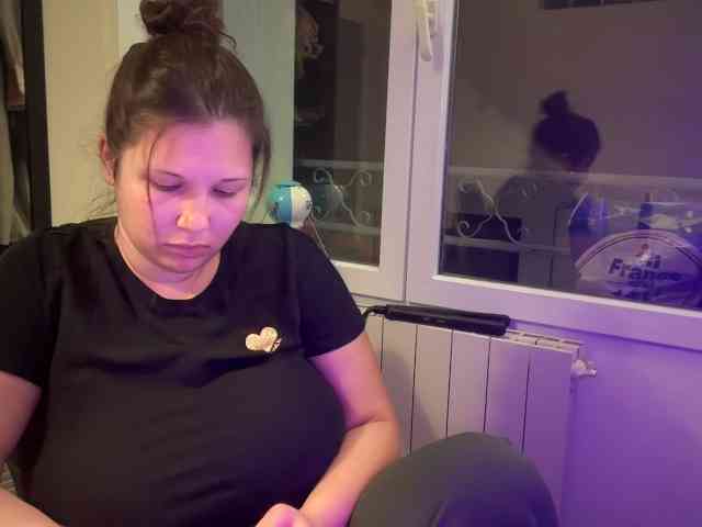 Minettesexy24 webcam