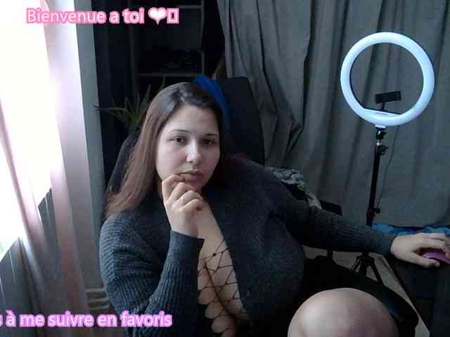 Minettesexy24 webcam