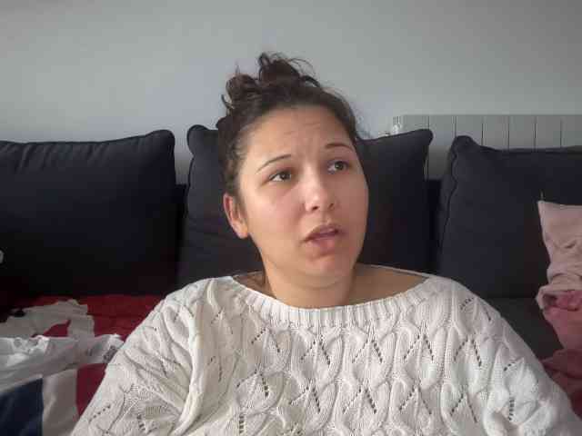 Minettesexy24 webcam