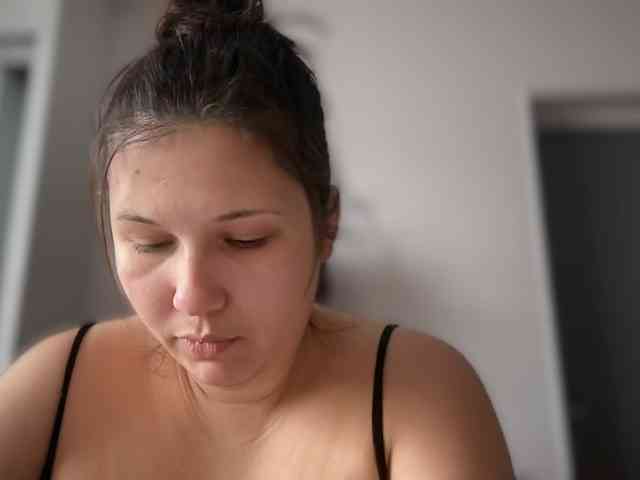 Minettesexy24 webcam