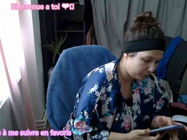 Minettesexy24 webcam