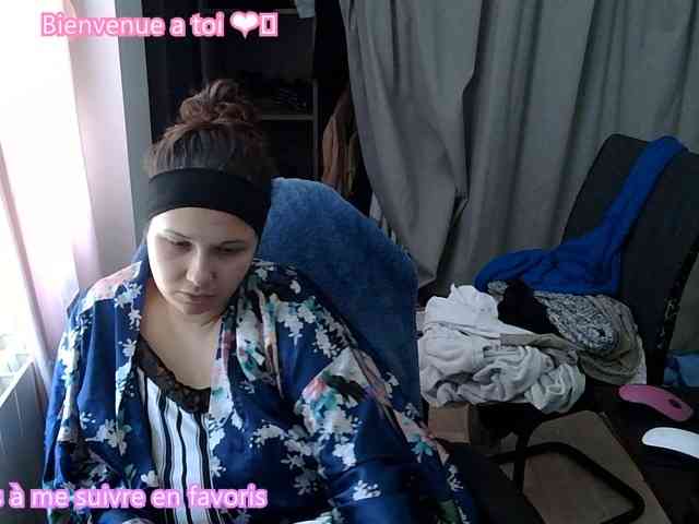 Minettesexy24 webcam