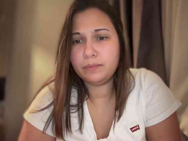 Minettesexy24 webcam