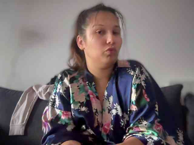Minettesexy24 webcam