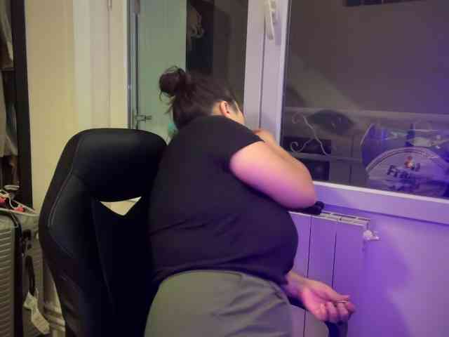 Minettesexy24 webcam