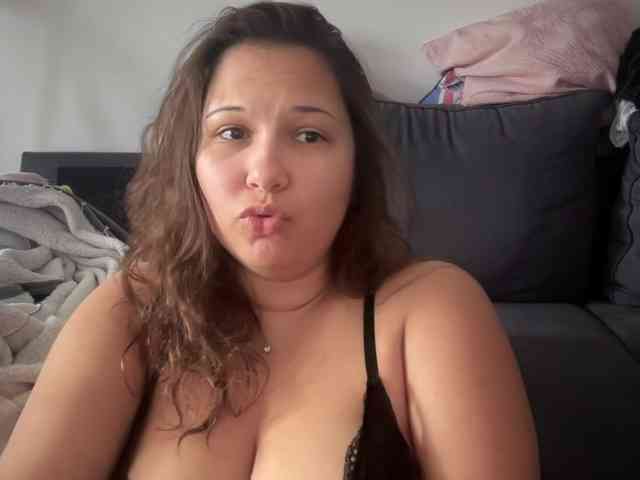 Minettesexy24 webcam