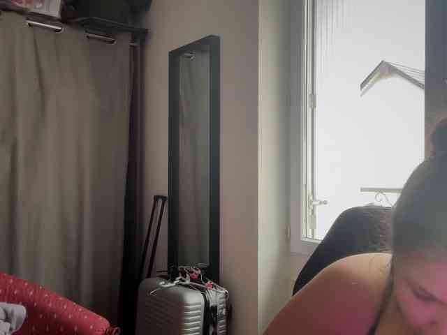 Minettesexy24 webcam