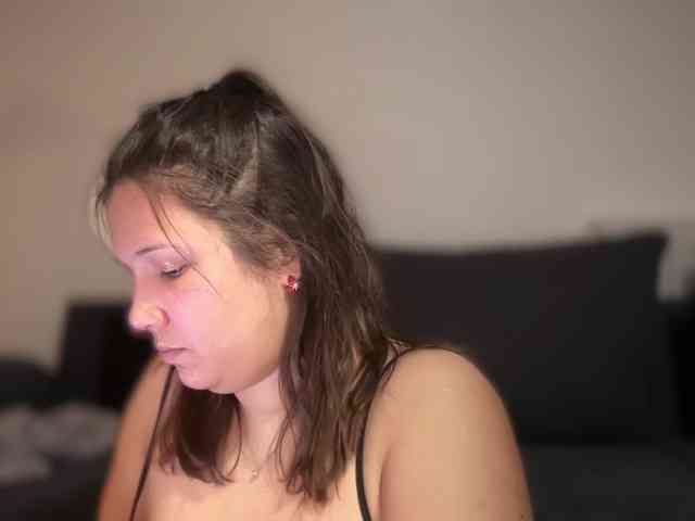 Minettesexy24 Live Webcam on BongaCams