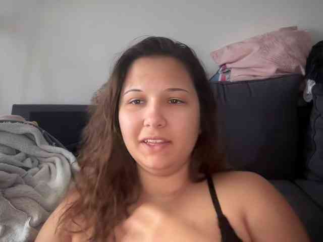 Minettesexy24 webcam