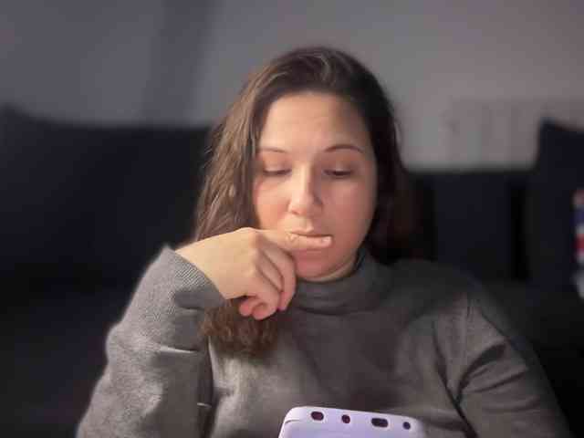 Minettesexy24 webcam