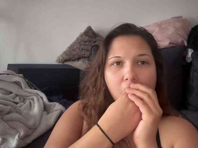 Minettesexy24 webcam