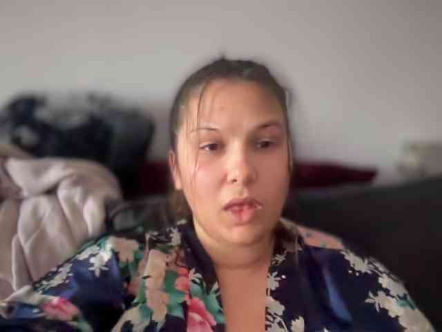 Minettesexy24 webcam