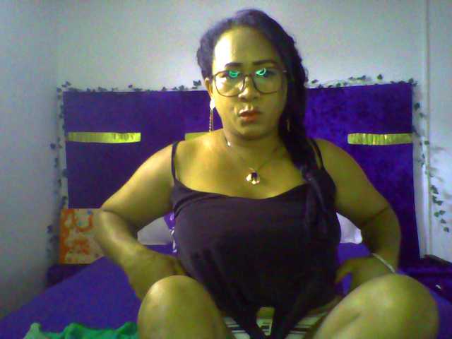 Haidine's BongaCams show and profile