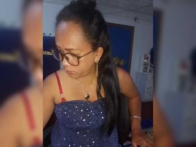 Haidine's BongaCams show and profile