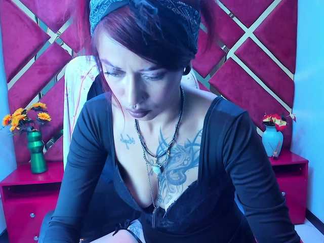 KattaleyaLuck webcam bongacams model stream image