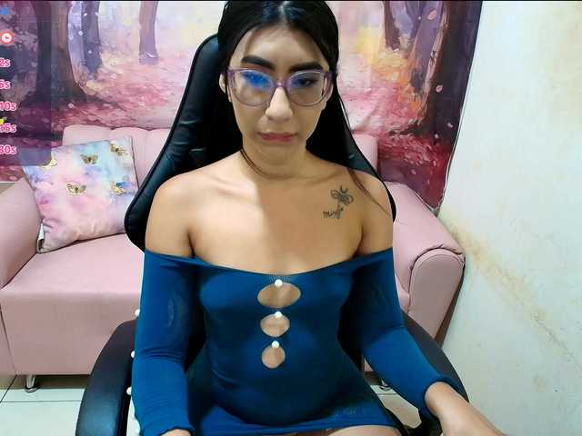 ambersexy18 webcam bongacams model stream image