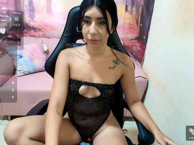 ambersexy18 webcam