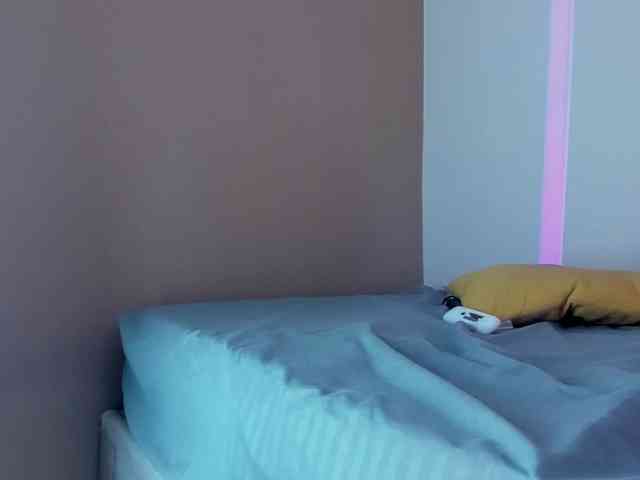 MeganBlosson webcam