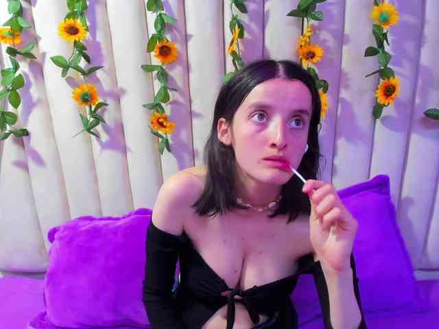 AlisonSweet webcam