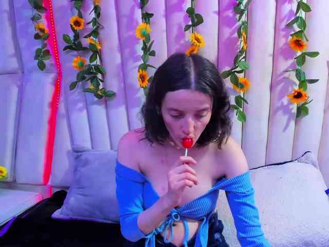 AlisonSweet webcam
