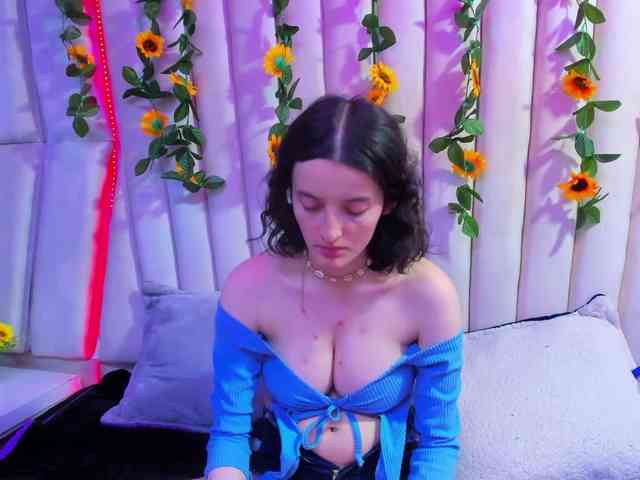 AlisonSweet webcam