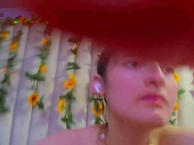 AlisonSweet webcam