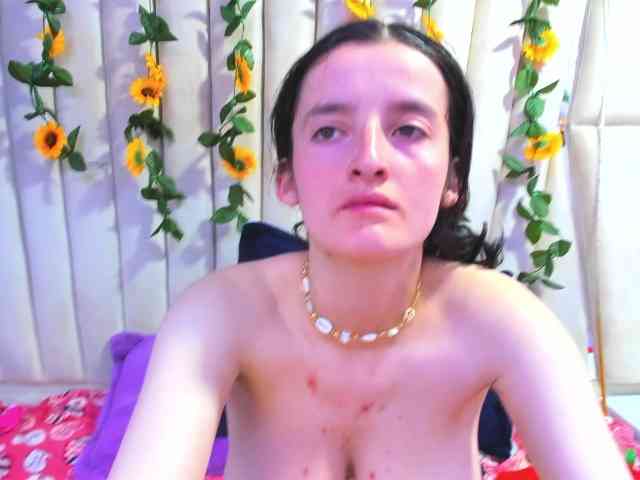 AlisonSweet webcam