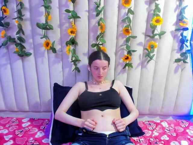AlisonSweet webcam