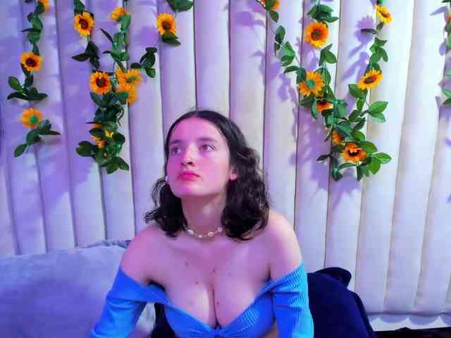AlisonSweet webcam