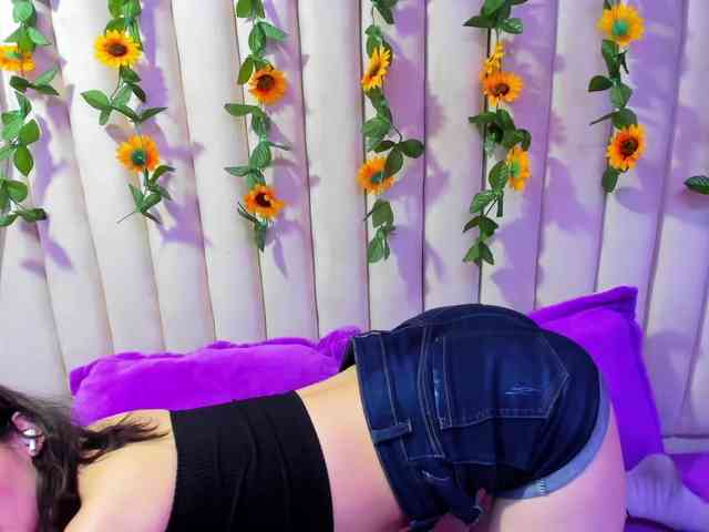 AlisonSweet webcam