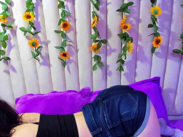 AlisonSweet webcam