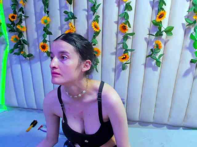 AlisonSweet webcam