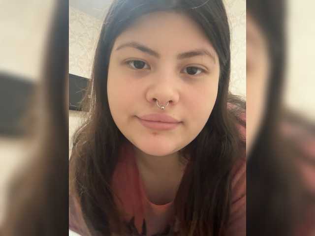 Checkout Alissha05, she wants to squirt for your satisfaction alissha05 from BongaCams