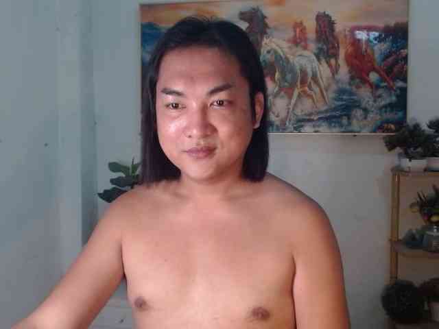 sweetsarmel69 Live Webcam on BongaCams