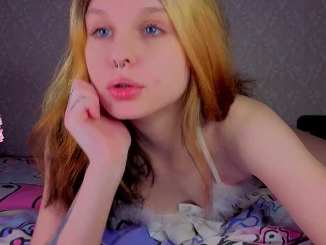 Hi-Kitti's BongaCams show and profile