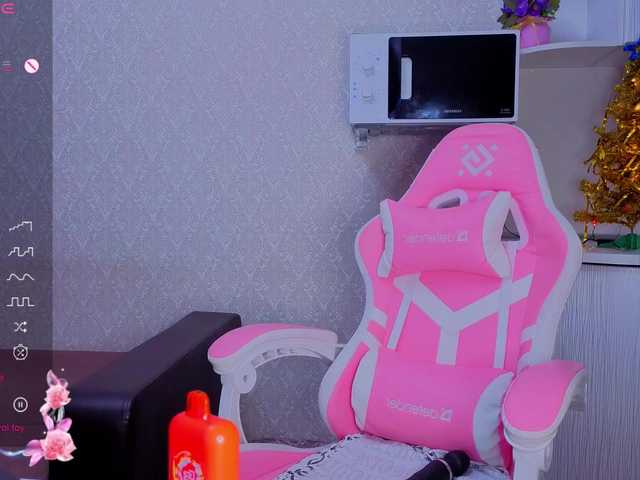 Hi-Kitti's BongaCams show and profile