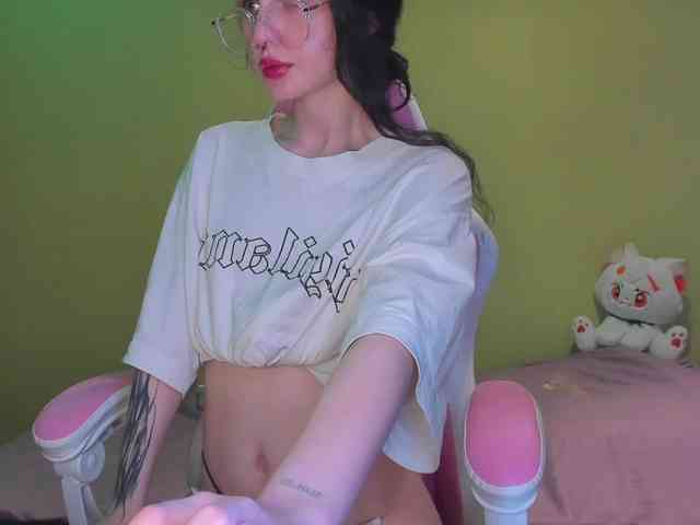 KittiGirl webcam