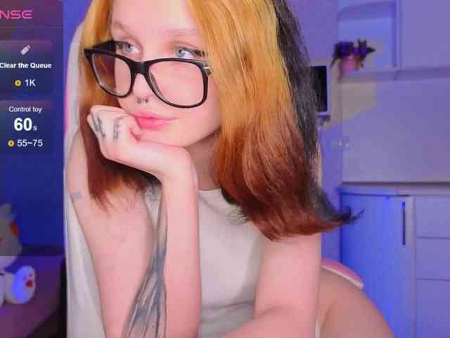 Hi-Kitti Live Webcam on BongaCams
