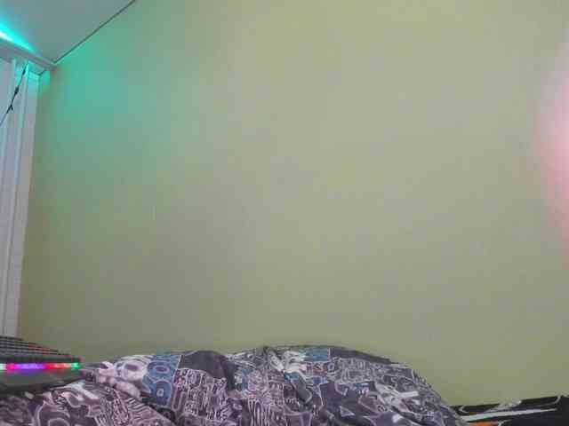 KittiGirl webcam