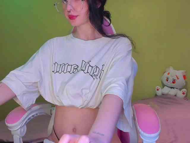 KittiGirl webcam