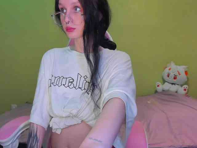 KittiGirl webcam
