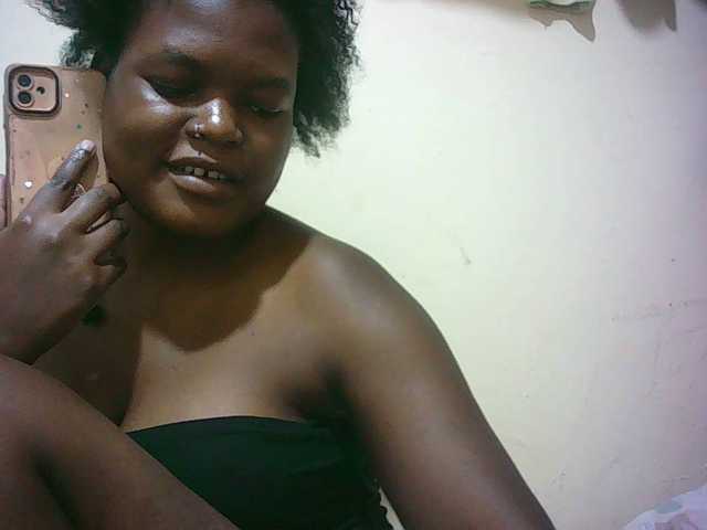 Prettydoll01's BongaCams show and profile