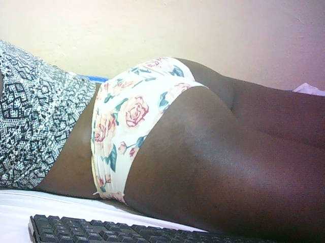 Prettydoll01's BongaCams show and profile