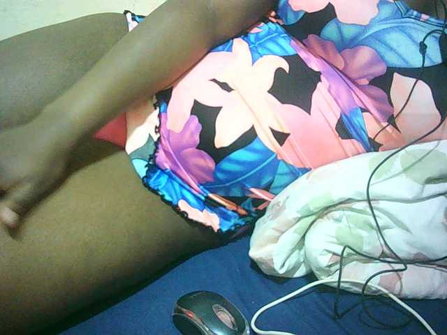 Prettydoll01's BongaCams show and profile